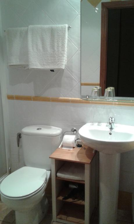 B&B Ra Tenaja Castillazuelo Habitación foto